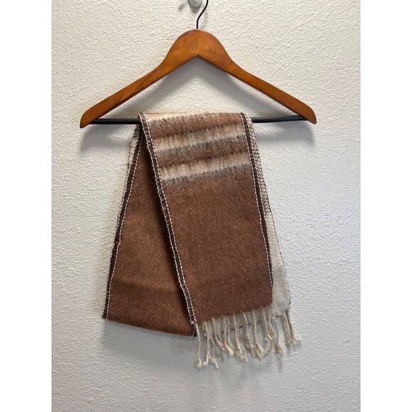 Louva Wool scarf - Picture 1 of 4